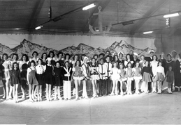 1940s group shot 24